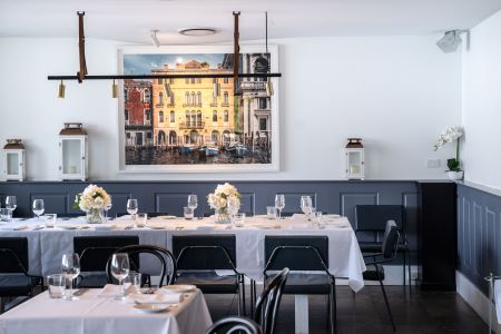 This image has an empty alt attribute; its file name is AngelosCabarita-57.jpg